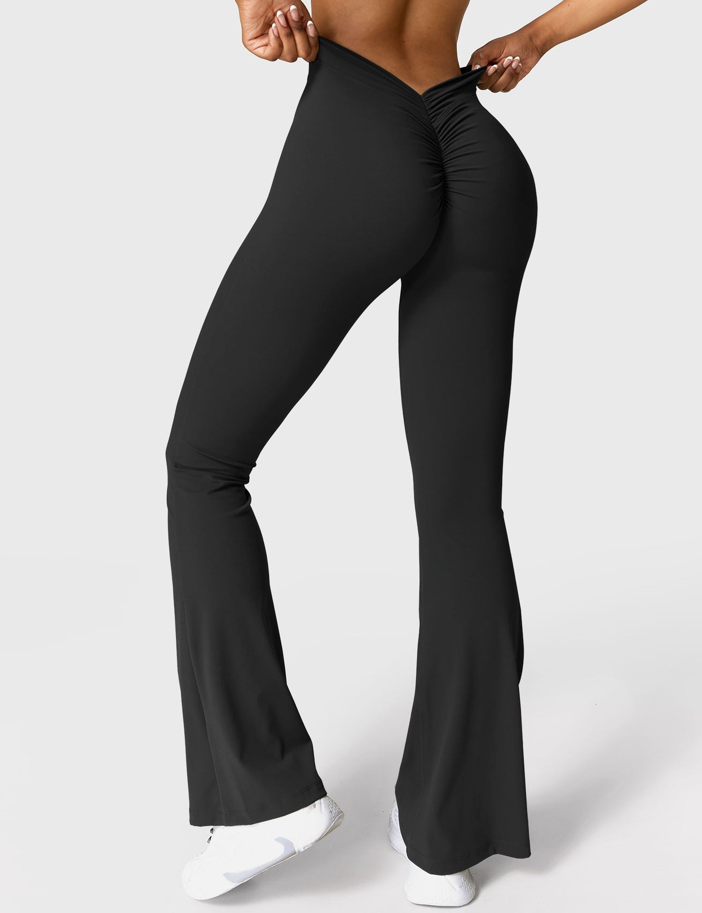 Yeoreo Daze V-back Flare Leggings