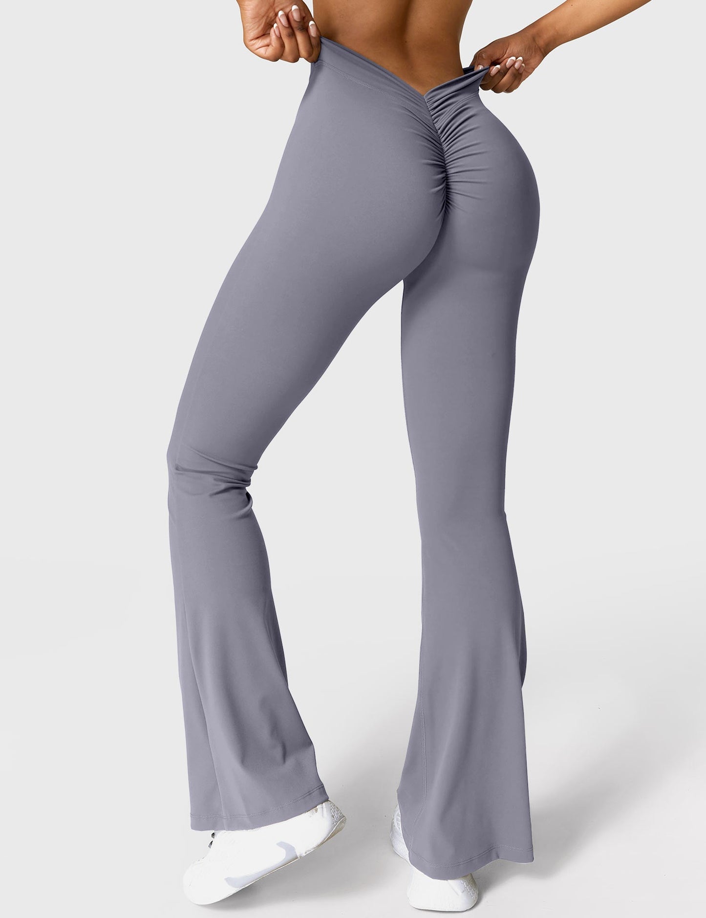 Yeoreo Daze V-back Flare Leggings