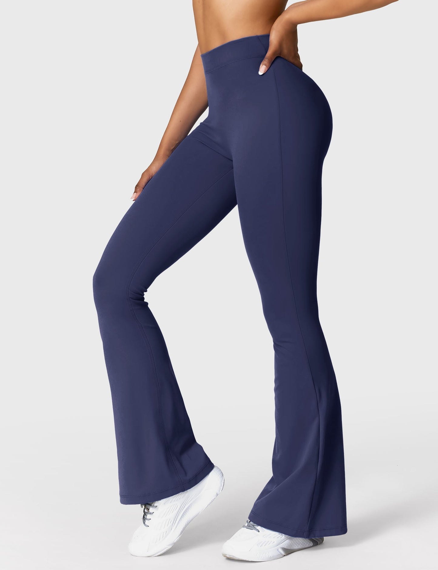 Yeoreo Daze V-back Flare Leggings